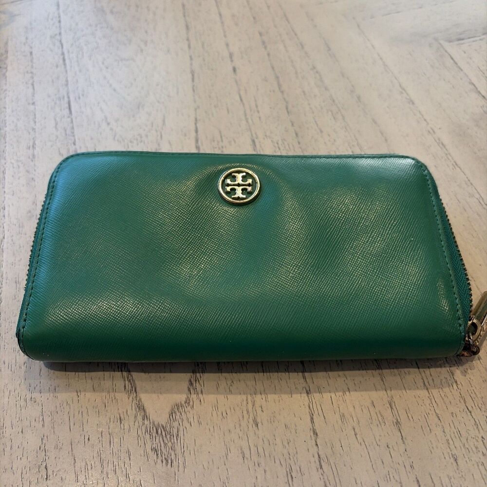 Tory Burch Green Zip Around Womens Wallet Card Slots Coin Pocket
